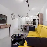 Apartment Villa Vala *