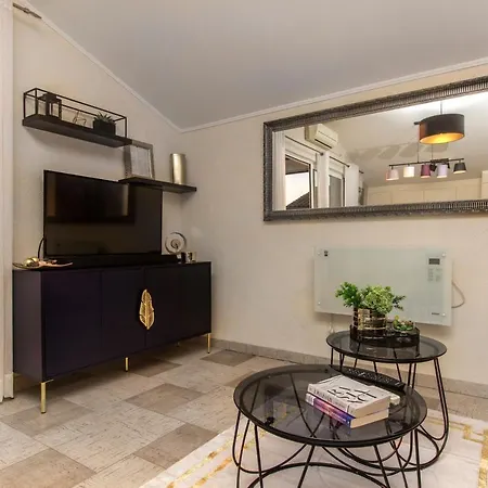 アパート Vala ザボリッチ