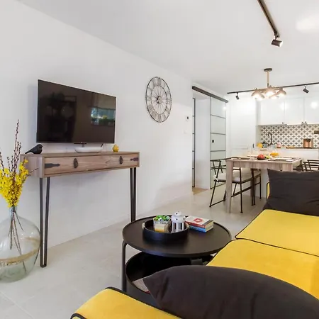 Apartment Villa Vala