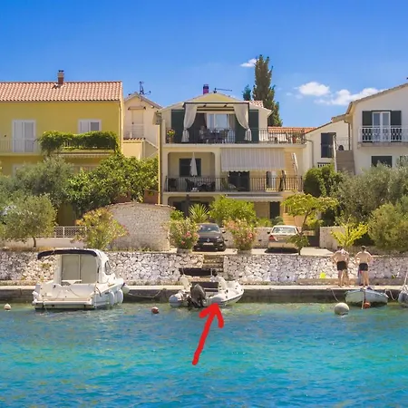 Apartment Villa Vala