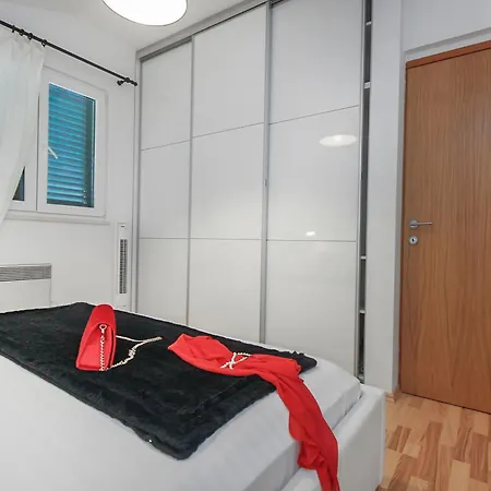 Vala * ザボリッチ